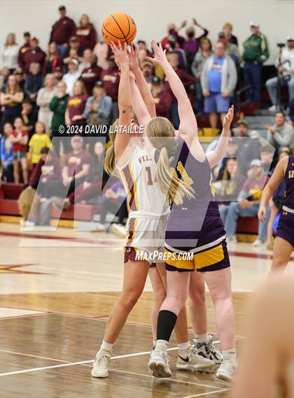 Thumbnail 3 in Littleton vs. Windsor (CHSAA 5A Round 2) photogallery.