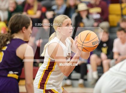 Thumbnail 2 in Littleton vs. Windsor (CHSAA 5A Round 2) photogallery.