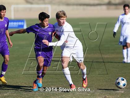 Thumbnail 2 in Servite vs. St. Augustine (20th Annual SoCal Classic) photogallery.