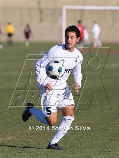 Thumbnail 2 in Servite vs. St. Augustine (20th Annual SoCal Classic) photogallery.