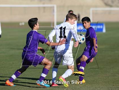 Thumbnail 3 in Servite vs. St. Augustine (20th Annual SoCal Classic) photogallery.