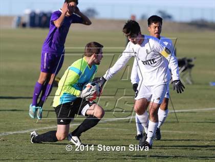 Thumbnail 2 in Servite vs. St. Augustine (20th Annual SoCal Classic) photogallery.