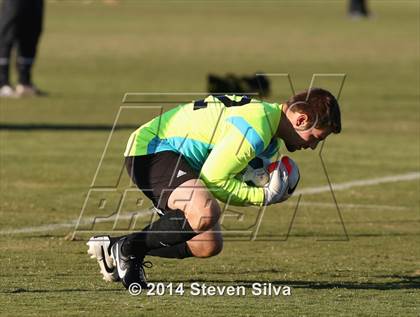 Thumbnail 2 in Servite vs. St. Augustine (20th Annual SoCal Classic) photogallery.