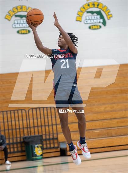 Thumbnail 2 in University vs American (Gus Gibbs Memorial Tournament) photogallery.