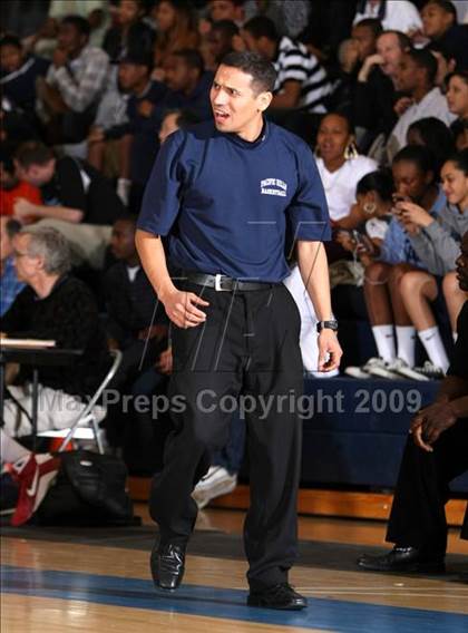 Thumbnail 3 in Windward vs. Pacific Hills (MLK Hoops Shootout) photogallery.