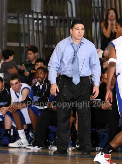 Thumbnail 2 in Windward vs. Pacific Hills (MLK Hoops Shootout) photogallery.
