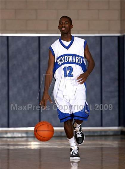 Thumbnail 1 in Windward vs. Pacific Hills (MLK Hoops Shootout) photogallery.