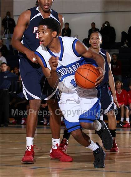 Thumbnail 1 in Windward vs. Pacific Hills (MLK Hoops Shootout) photogallery.