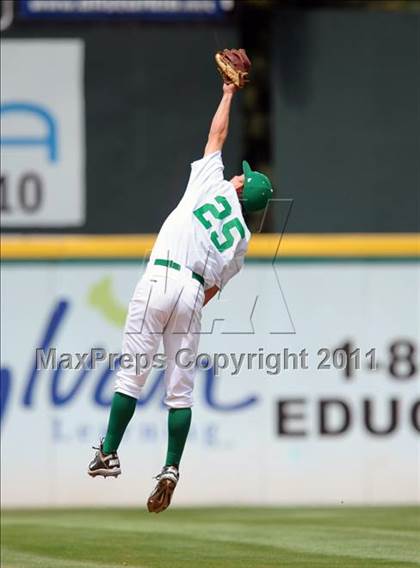 Thumbnail 1 in Upland vs. Los Osos (Battle of the Baseline League) photogallery.