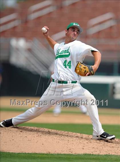 Thumbnail 1 in Upland vs. Los Osos (Battle of the Baseline League) photogallery.