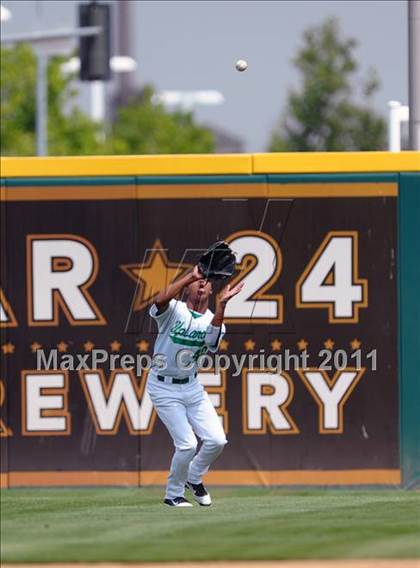 Thumbnail 2 in Upland vs. Los Osos (Battle of the Baseline League) photogallery.