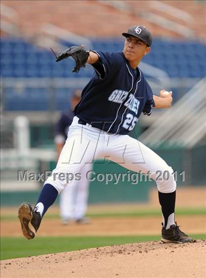 Thumbnail 1 in Upland vs. Los Osos (Battle of the Baseline League) photogallery.