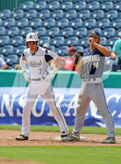 Thumbnail 2 in Schuylkill Haven vs. Shenango ( PIAA 2A Championship) photogallery.