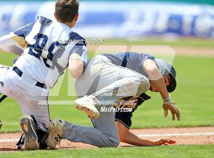 Thumbnail 3 in Schuylkill Haven vs. Shenango ( PIAA 2A Championship) photogallery.