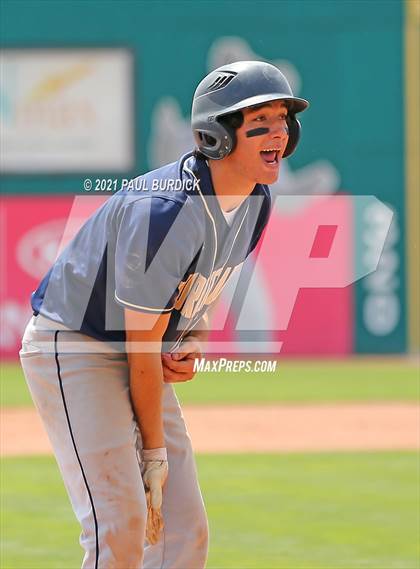 Thumbnail 3 in Schuylkill Haven vs. Shenango ( PIAA 2A Championship) photogallery.