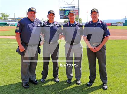 Thumbnail 1 in Schuylkill Haven vs. Shenango ( PIAA 2A Championship) photogallery.