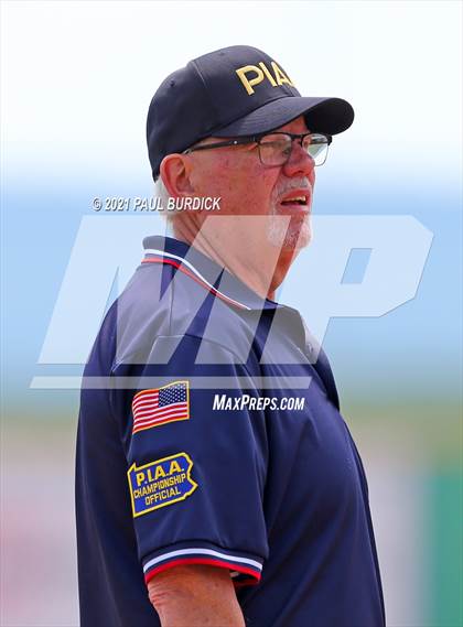 Thumbnail 2 in Schuylkill Haven vs. Shenango ( PIAA 2A Championship) photogallery.