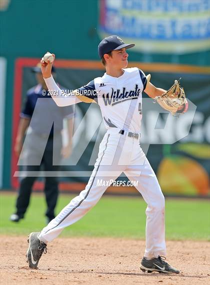 Thumbnail 2 in Schuylkill Haven vs. Shenango ( PIAA 2A Championship) photogallery.