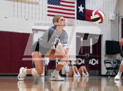 Thumbnail 3 in Magnolia @ A&M Consolidated photogallery.