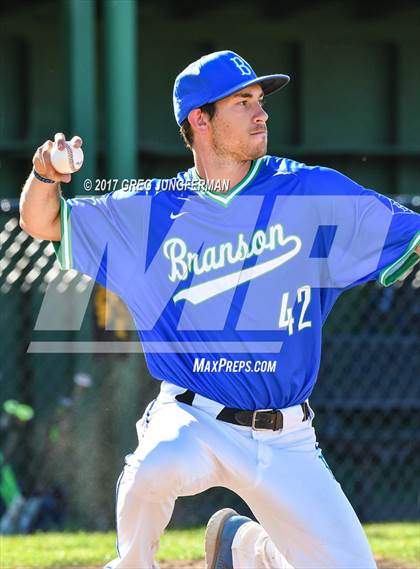 Thumbnail 1 in Justin-Siena @ Branson photogallery.