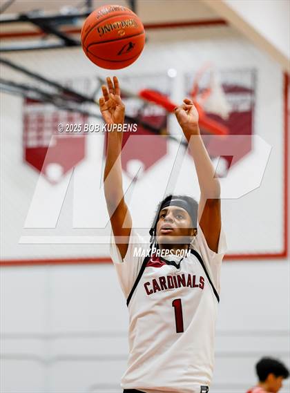 Thumbnail 2 in Burlingame vs Santa Cruz (CIF CCS Division III Semi-final) photogallery.