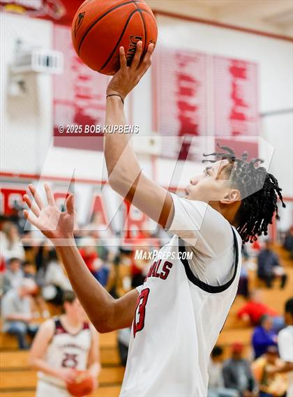 Thumbnail 2 in Burlingame vs Santa Cruz (CIF CCS Division III Semi-final) photogallery.