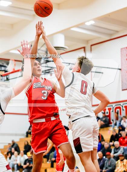 Thumbnail 1 in Burlingame vs Santa Cruz (CIF CCS Division III Semi-final) photogallery.