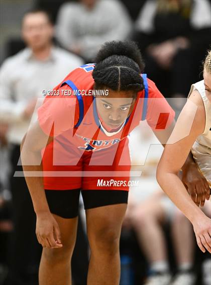 Thumbnail 3 in Salem vs. Central (AAA 3A State Playoff first round) photogallery.