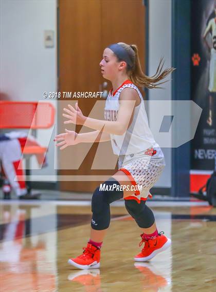 Thumbnail 2 in Oldenburg Academy vs Lawrenceburg photogallery.