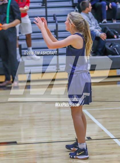 Thumbnail 3 in Oldenburg Academy vs Lawrenceburg photogallery.