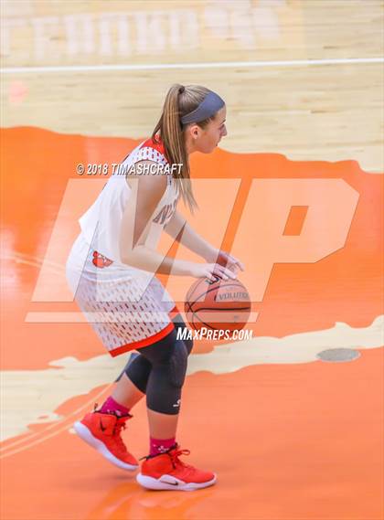 Thumbnail 3 in Oldenburg Academy vs Lawrenceburg photogallery.