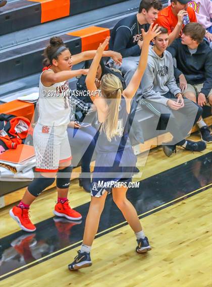 Thumbnail 2 in Oldenburg Academy vs Lawrenceburg photogallery.