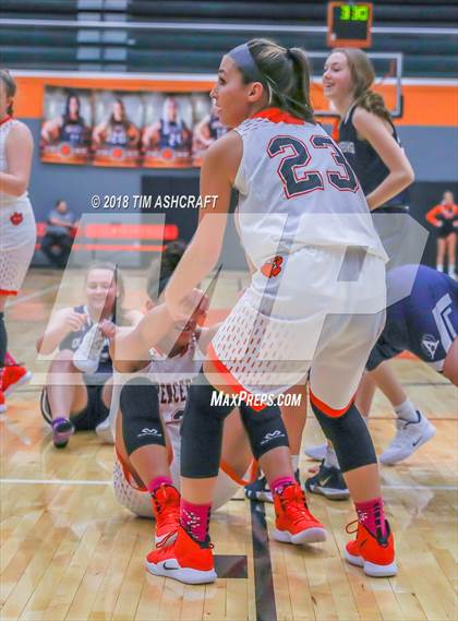 Thumbnail 3 in Oldenburg Academy vs Lawrenceburg photogallery.