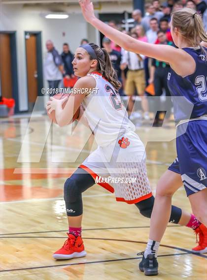 Thumbnail 3 in Oldenburg Academy vs Lawrenceburg photogallery.