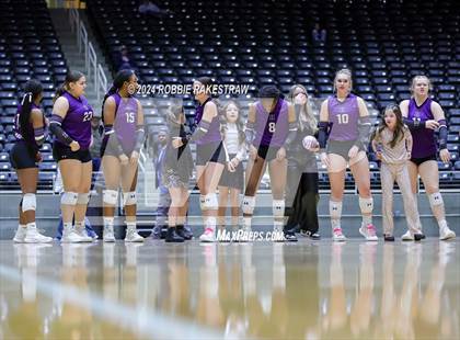 Thumbnail 2 in Neches vs. Harrold (UIL 1A Volleyball Final) photogallery.