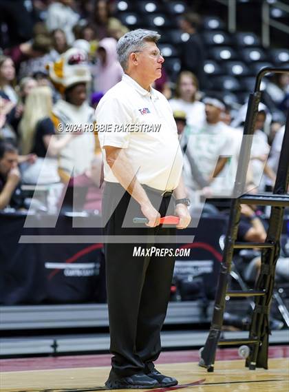 Thumbnail 3 in Neches vs. Harrold (UIL 1A Volleyball Final) photogallery.