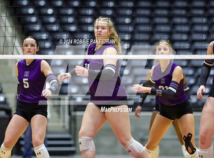 Thumbnail 2 in Neches vs. Harrold (UIL 1A Volleyball Final) photogallery.
