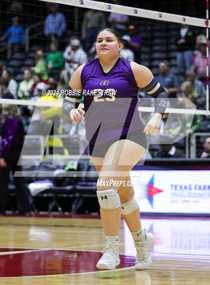Thumbnail 1 in Neches vs. Harrold (UIL 1A Volleyball Final) photogallery.