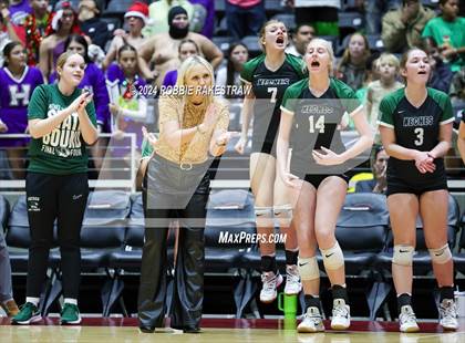 Thumbnail 1 in Neches vs. Harrold (UIL 1A Volleyball Final) photogallery.