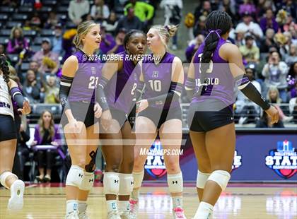 Thumbnail 3 in Neches vs. Harrold (UIL 1A Volleyball Final) photogallery.