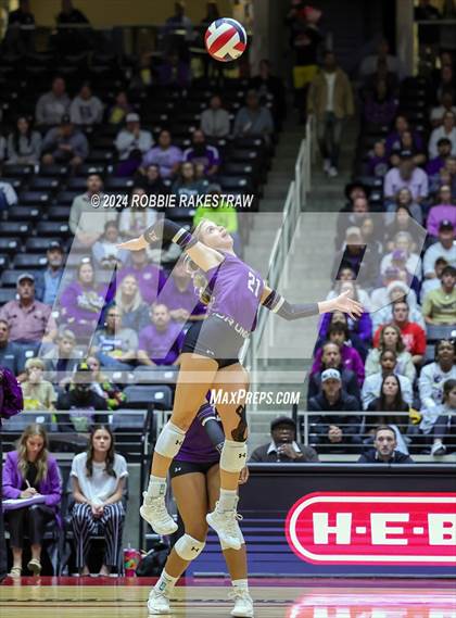 Thumbnail 1 in Neches vs. Harrold (UIL 1A Volleyball Final) photogallery.