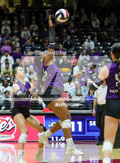 Thumbnail 2 in Neches vs. Harrold (UIL 1A Volleyball Final) photogallery.