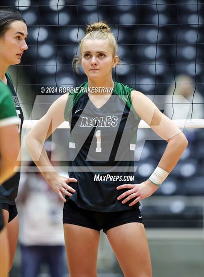 Thumbnail 1 in Neches vs. Harrold (UIL 1A Volleyball Final) photogallery.