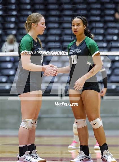 Thumbnail 2 in Neches vs. Harrold (UIL 1A Volleyball Final) photogallery.