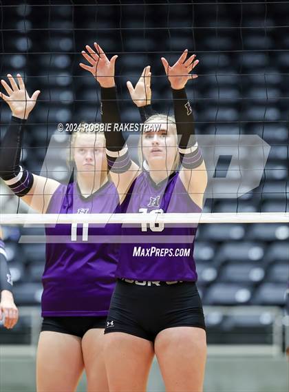 Thumbnail 3 in Neches vs. Harrold (UIL 1A Volleyball Final) photogallery.