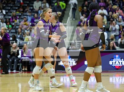 Thumbnail 1 in Neches vs. Harrold (UIL 1A Volleyball Final) photogallery.