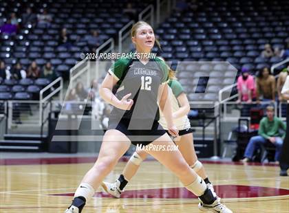 Thumbnail 3 in Neches vs. Harrold (UIL 1A Volleyball Final) photogallery.