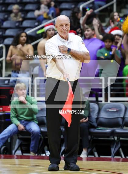 Thumbnail 1 in Neches vs. Harrold (UIL 1A Volleyball Final) photogallery.
