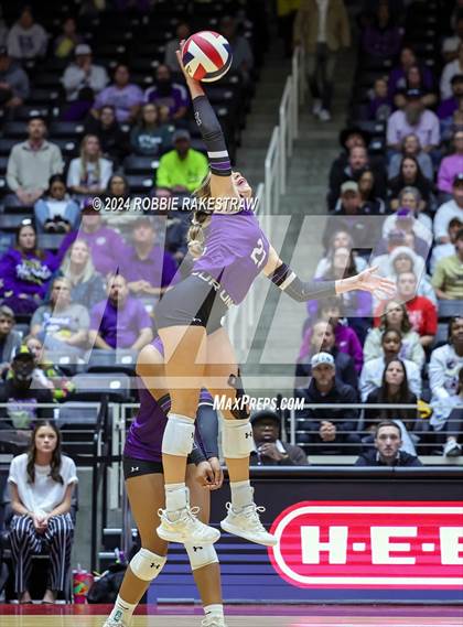 Thumbnail 2 in Neches vs. Harrold (UIL 1A Volleyball Final) photogallery.