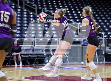 Thumbnail 1 in Neches vs. Harrold (UIL 1A Volleyball Final) photogallery.